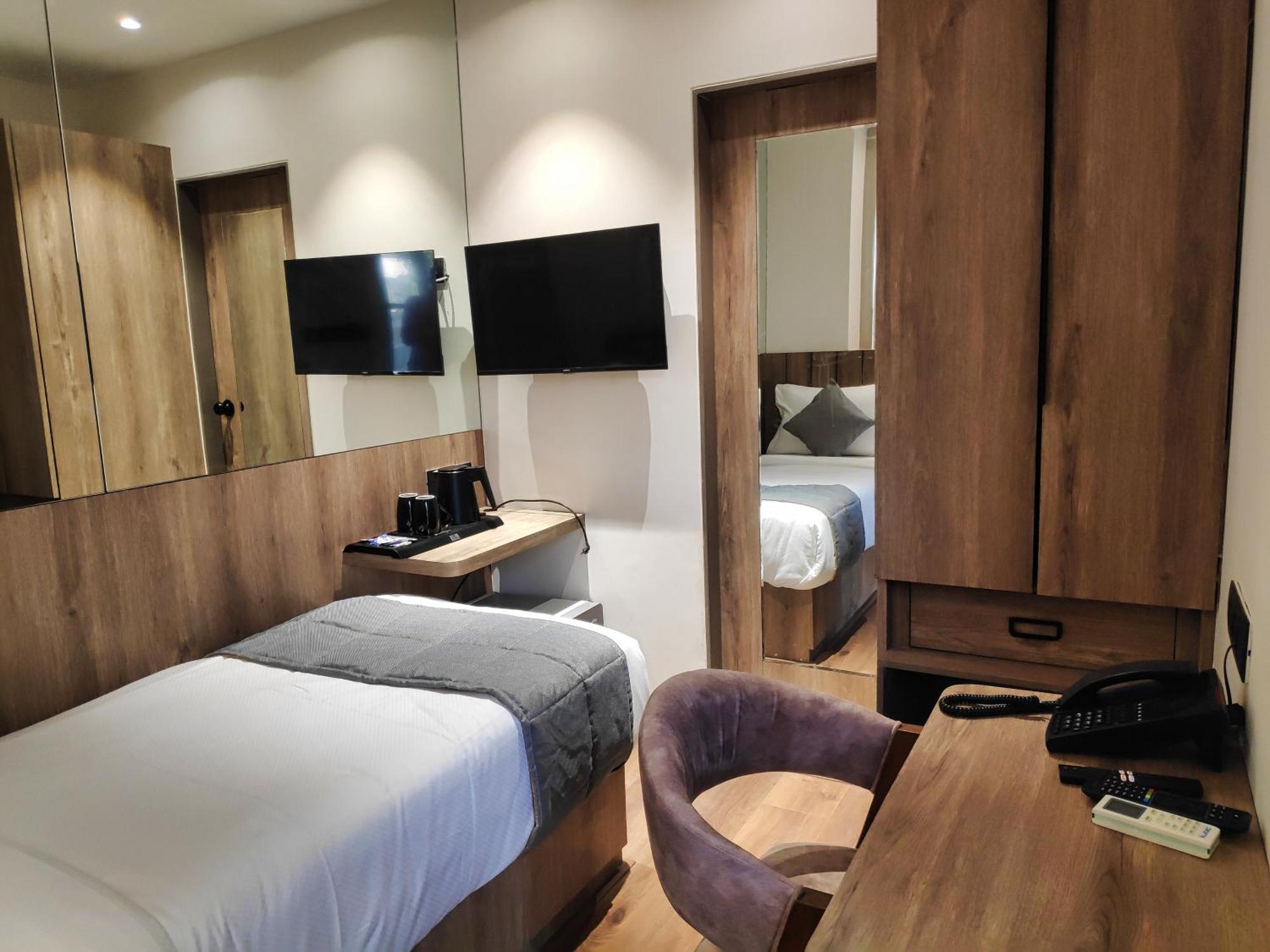 Maxxvalue Midc - Andheri Hotel Bombaj